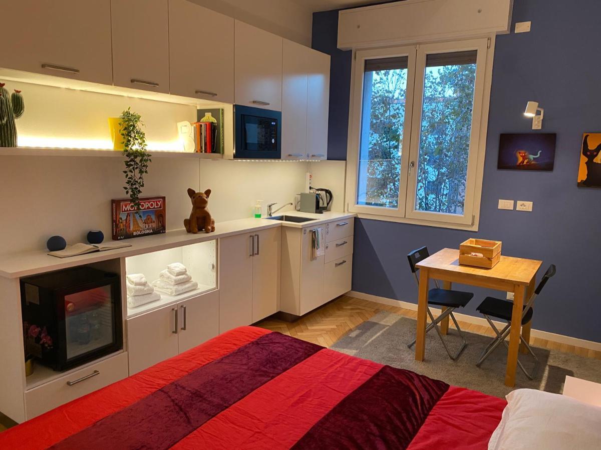 Tra Le Torri B&B - Ampia Stanza Privata In Appartamento Con Bagno Privato Accessibile Da Corridoio Boloňa Exteriér fotografie